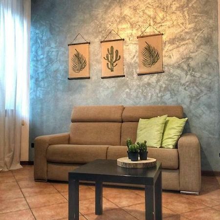 Cortile Del Forno Nel Centro Storico Apartment อาโรนา ภายนอก รูปภาพ
