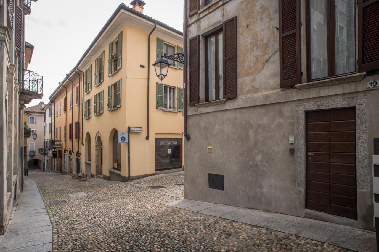 Cortile Del Forno Nel Centro Storico Apartment อาโรนา ภายนอก รูปภาพ