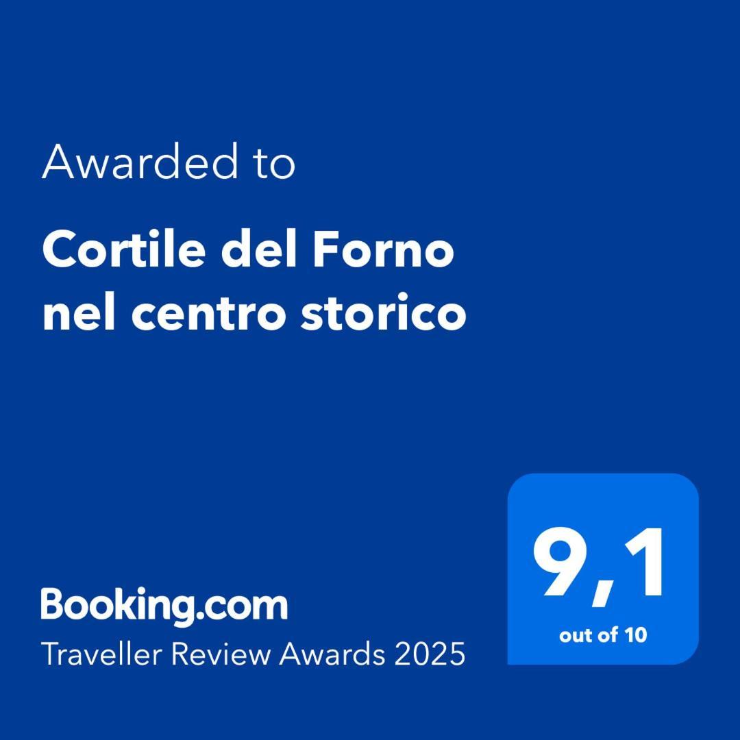 Cortile Del Forno Nel Centro Storico Apartment อาโรนา ภายนอก รูปภาพ