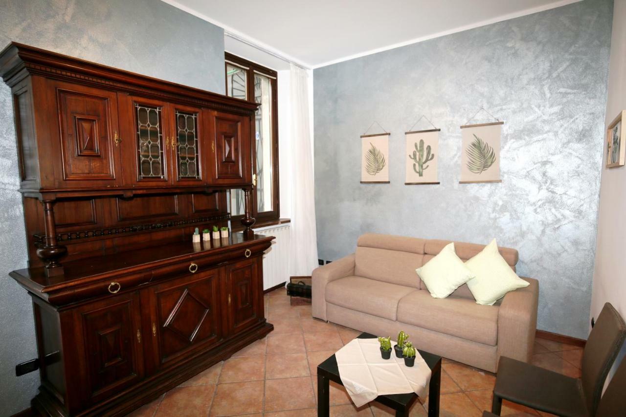Cortile Del Forno Nel Centro Storico Apartment อาโรนา ภายนอก รูปภาพ