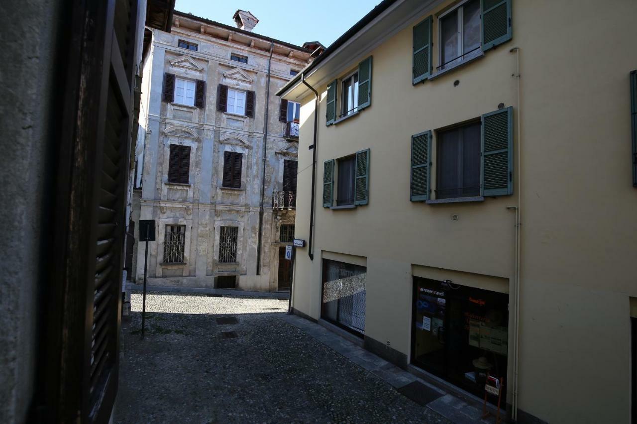 Cortile Del Forno Nel Centro Storico Apartment อาโรนา ภายนอก รูปภาพ