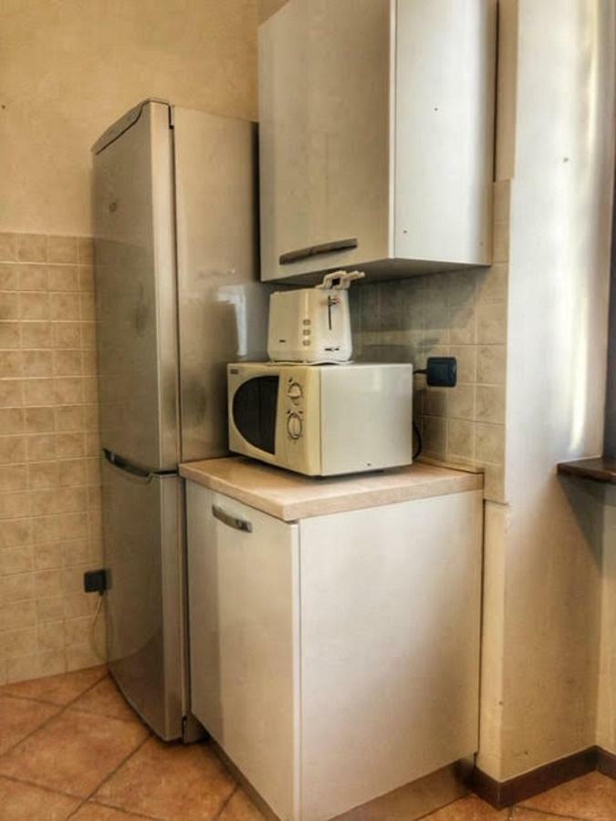 Cortile Del Forno Nel Centro Storico Apartment อาโรนา ภายนอก รูปภาพ